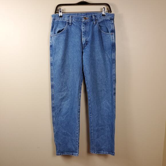 Rustler Medium Wash Straight Leg Jeans Size 32x30 - Picture 1 of 9